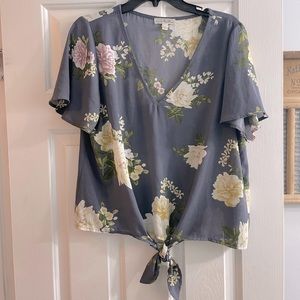 Nine Britton From Stitch Fix tie front top - Size Medium